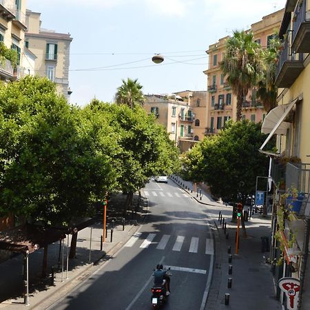 דירות נאפולי Casa Flora Al Corso מראה חיצוני תמונה